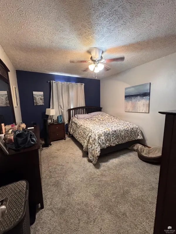 1706 Quincy, Salina, KS 67401