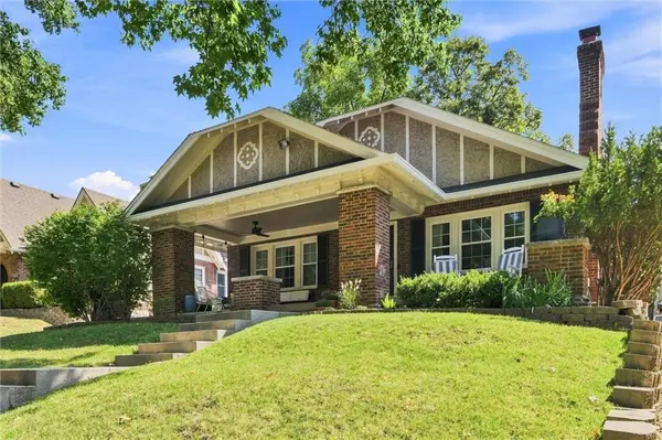 303 E 66th ST, Kansas City, MO 64113