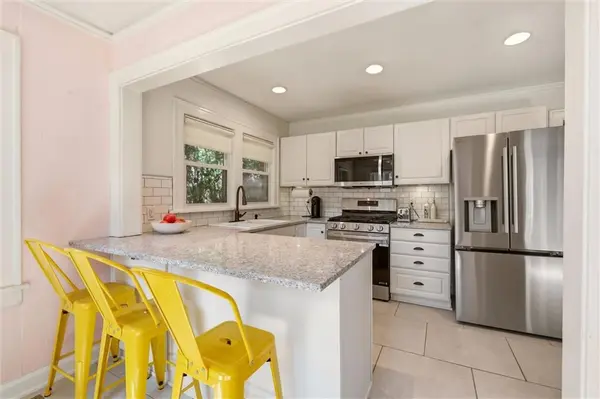 303 E 66th ST, Kansas City, MO 64113