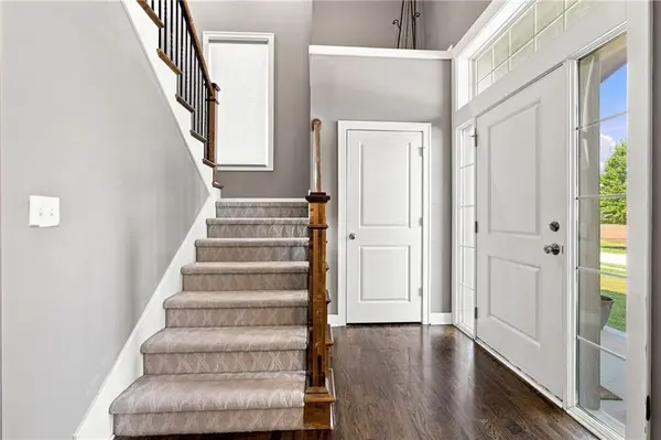 16110 kentucky View DR, Belton, MO 64012