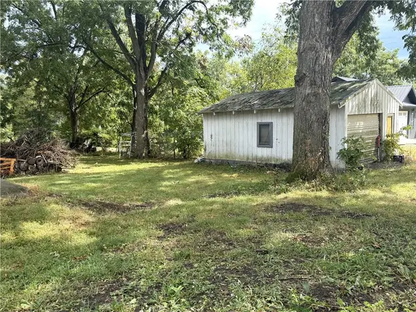 305 Mansur ST, Chula, MO 64635