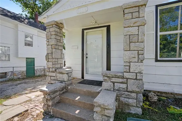 1139 GARFIELD AVE, Kansas City, KS 66104
