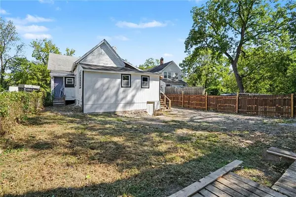 1139 GARFIELD AVE, Kansas City, KS 66104