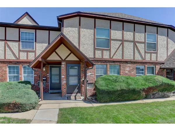 956 S Iola, Aurora, CO 80012