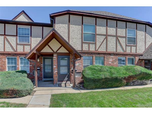 956 S Iola, Aurora, CO 80012