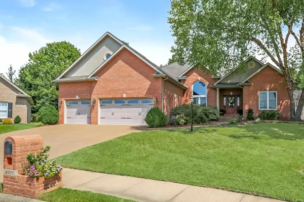4560 Clint CIR, Newburgh, IN 47630