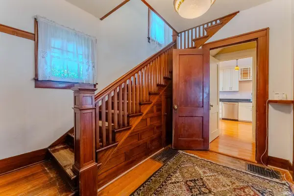 410 E 3rd ST, North Manchester, IN 46962