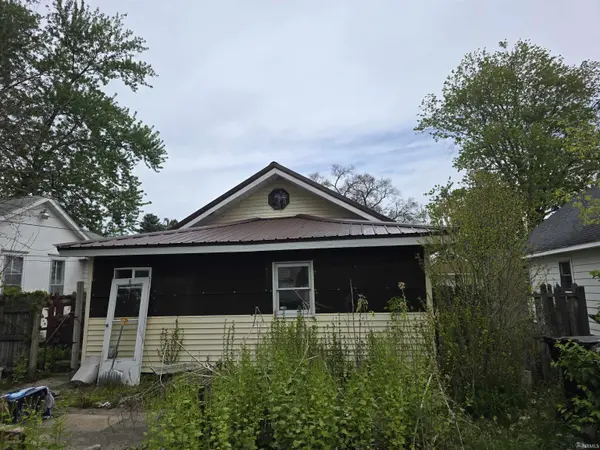 1414 Bowman ST, South Bend, IN 46613
