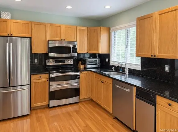 3001 Canterbury WAY, Mount Kisco, NY 10549