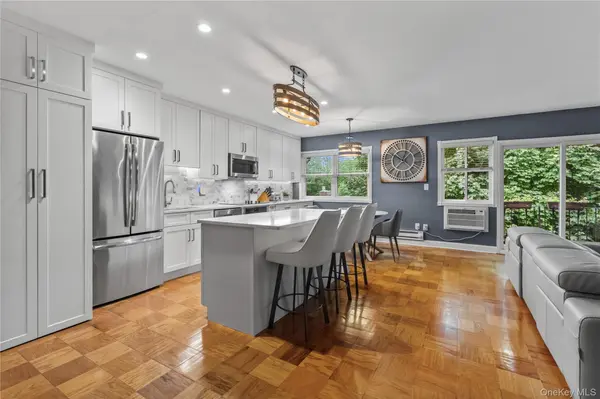 73 Lorraine TER #325, Mount Vernon, NY 10553