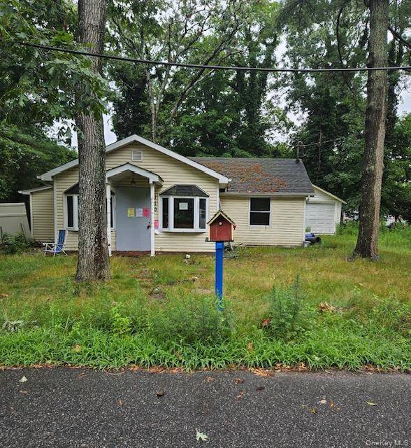 110 Daisy DR, Mastic Beach, NY 11951