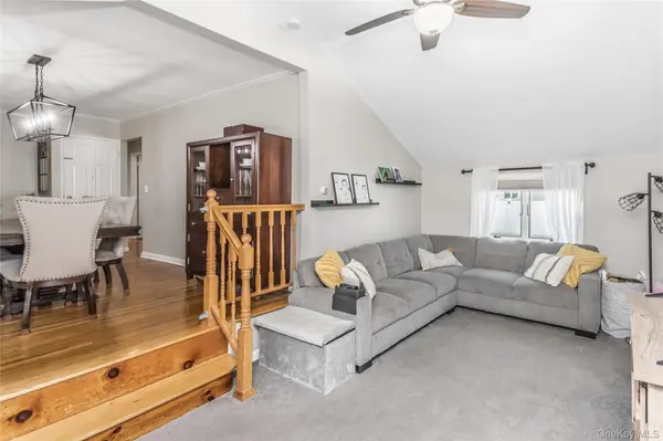 78 Little Plains RD, Huntington, NY 11743