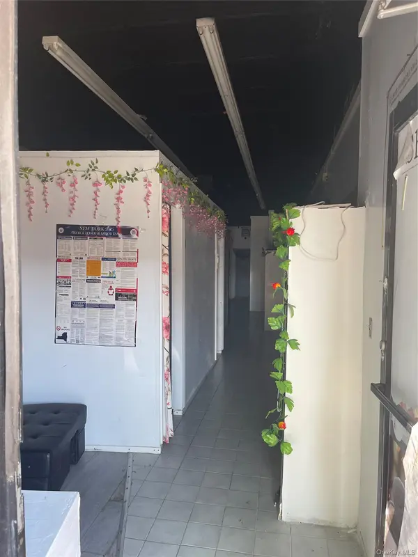21943 Jamaica AVE, Queens Village, NY 11428