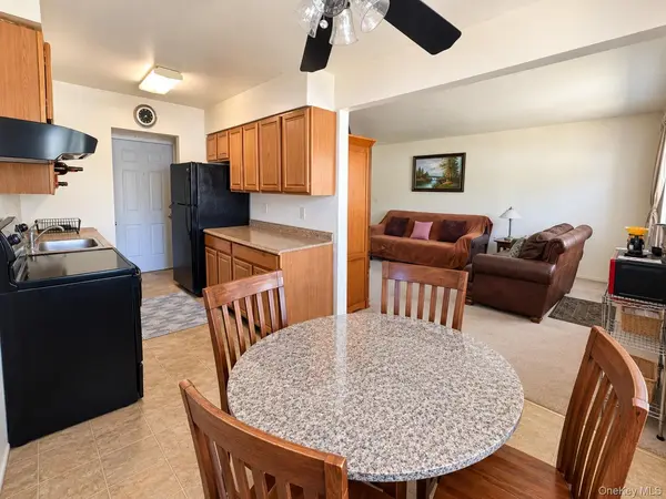 50 Cromwell TER #6, New Windsor, NY 12553