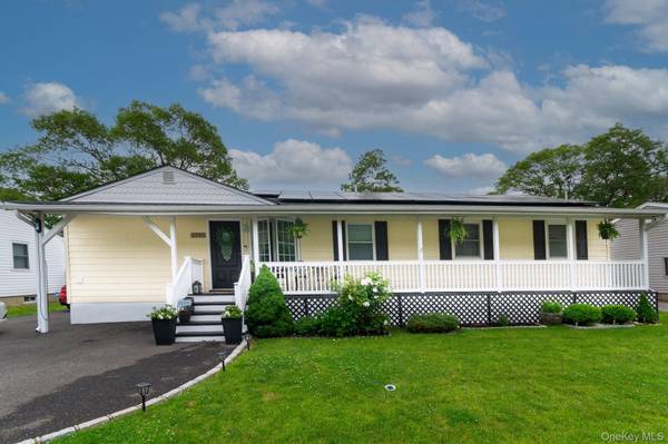 1993 Lincoln AVE, Holbrook, NY 11741
