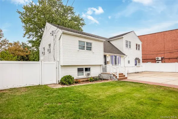 204 Bayside AVE, Oceanside, NY 11572