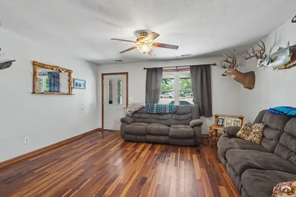 1014 Locust ST, Eudora, KS 66025