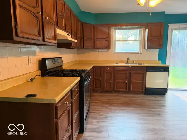 4908 Bonnie Brae ST, Indianapolis, IN 46228