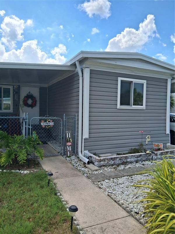 6580 SEMINOLE BLVD #110, Seminole, FL 33772
