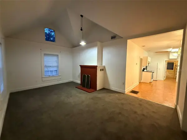 143 BULLDOG LN, Umatilla, FL 32784