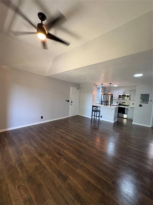 465 FORESTWAY CIR #307, Altamonte Springs, FL 32701
