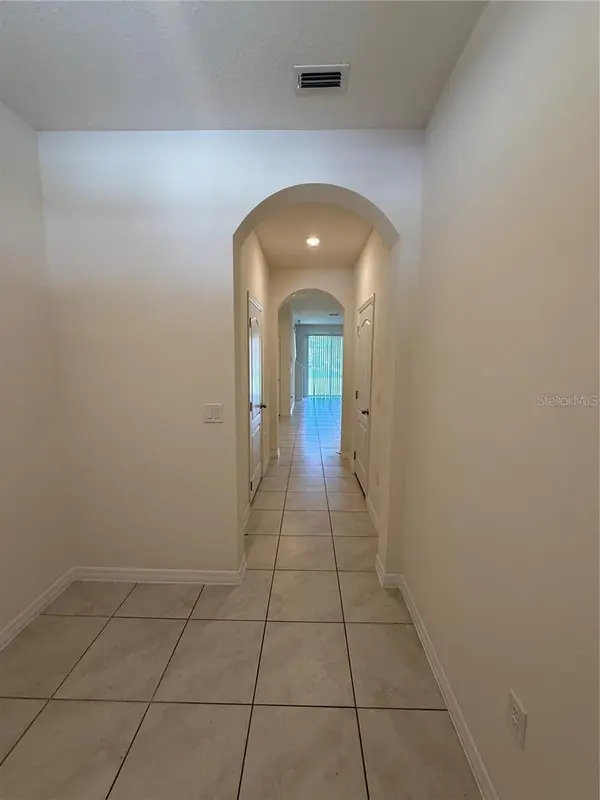 1264 YELLOW FINCH DR, Davenport, FL 33837
