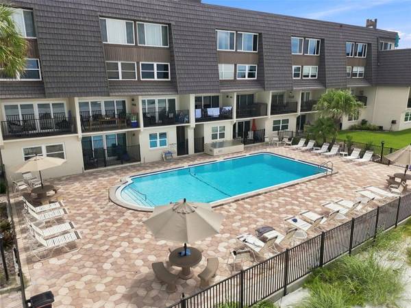 60 GULF BLVD #214, Indian Rocks Beach, FL 33785