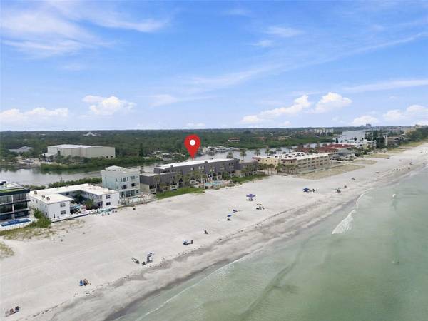 60 GULF BLVD #214, Indian Rocks Beach, FL 33785