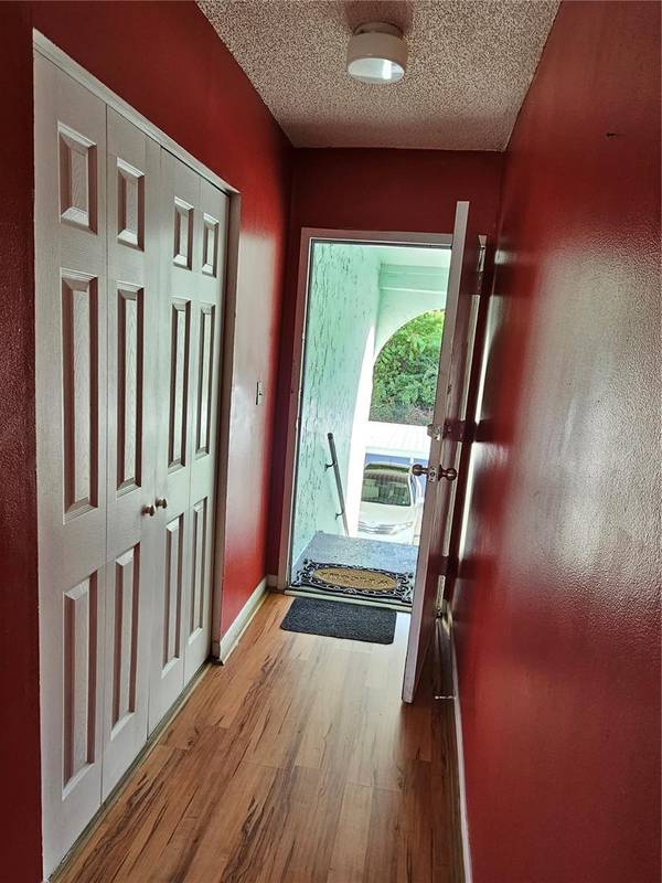 395 114TH AVE N #4, St Petersburg, FL, 33716 photo 6