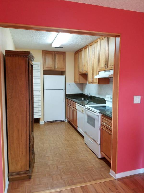 395 114TH AVE N #4, St Petersburg, FL, 33716 photo 8