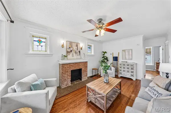 4978 Nagel AVE, St Louis, MO 63109