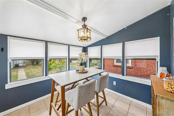 4978 Nagel AVE, St Louis, MO 63109