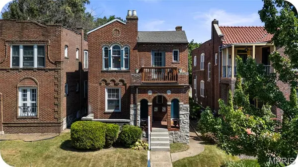 4533 Flad AVE, St Louis, MO 63110