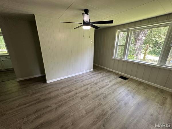 7253 Town Hall RD, Belleville, IL 62223