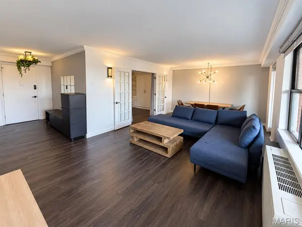 4466 W Pine BLVD #8D, St Louis, MO 63108