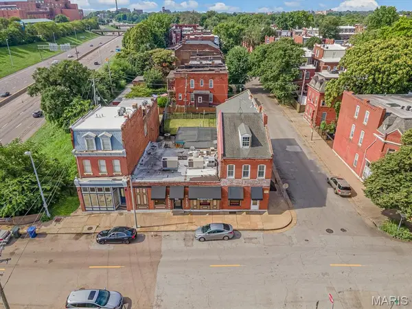 1818 Sidney ST, St Louis, MO 63104