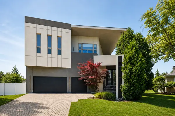 220 Astor PL, Northbrook, IL 60062