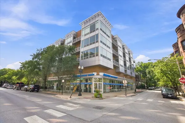3920 N Sheridan RD N #504, Chicago, IL 60613
