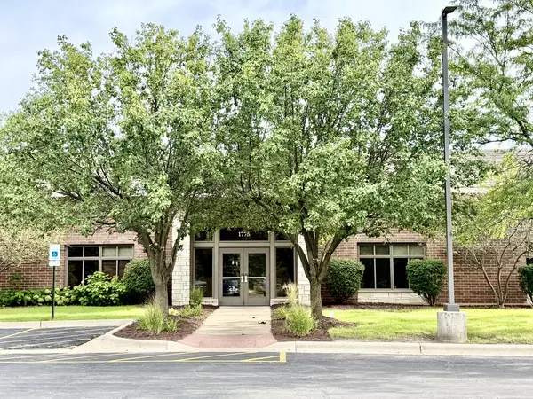 1776 Legacy CIR #117-D, Naperville, IL 60563