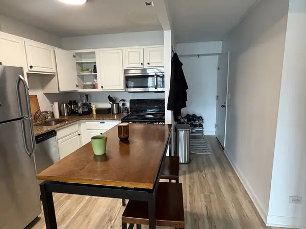 10 E Ontario ST #2012, Chicago, IL 60611