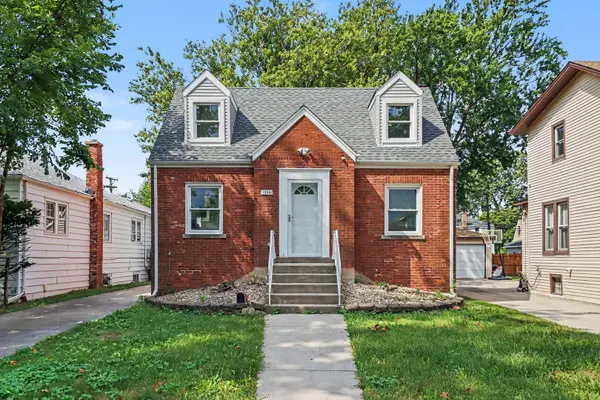 1934 S 6th AVE, Maywood, IL 60153