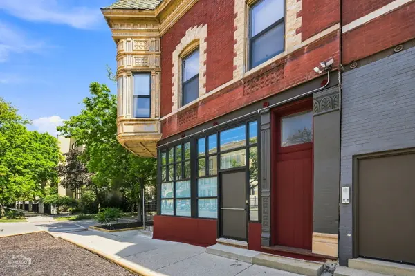 1367 N Leavitt ST, Chicago, IL 60622