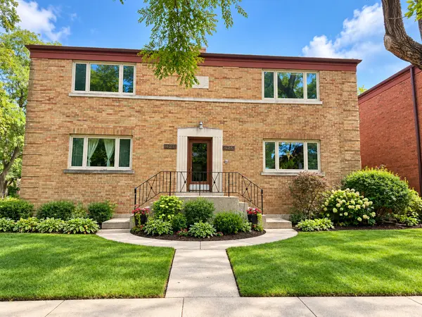 427 Edgewood PL #2N, River Forest, IL 60305