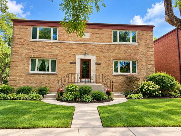 427 Edgewood PL #2N, River Forest, IL 60305