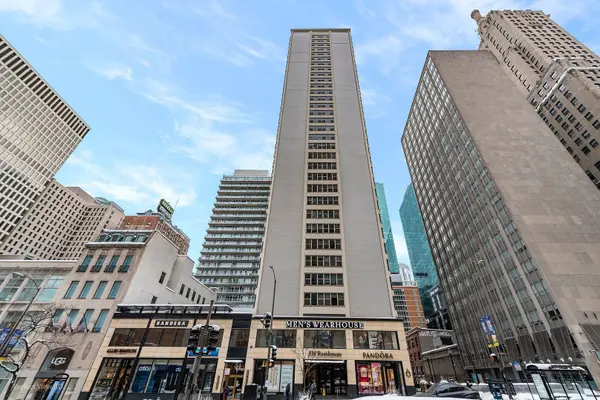 535 N Michigan AVE #2503, Chicago, IL 60611