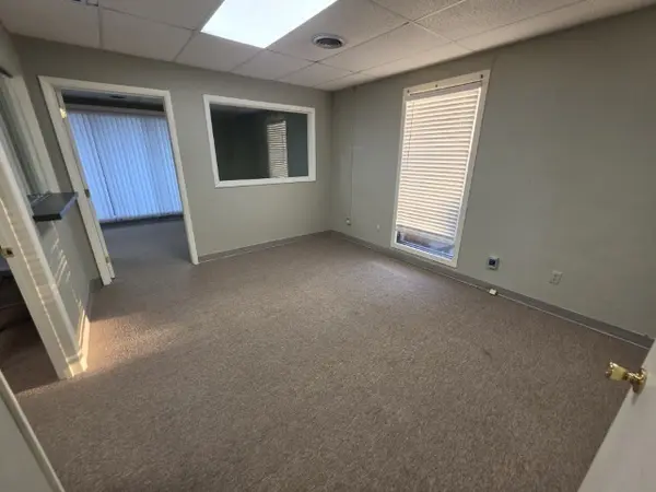 2801 BROADWAY ST #A, Mt Vernon, IL 62864