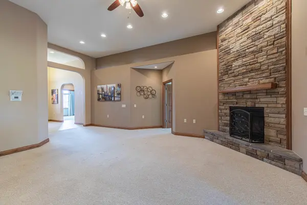 713 Independence DR, Princeton, IL 61356