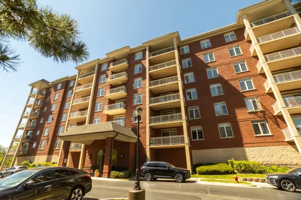 8440 Callie AVE #606, Morton Grove, IL 60053