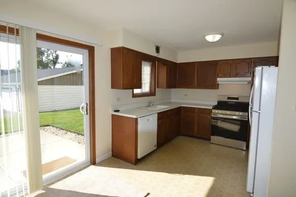 372 Eastern AVE #372, Barrington, IL 60010