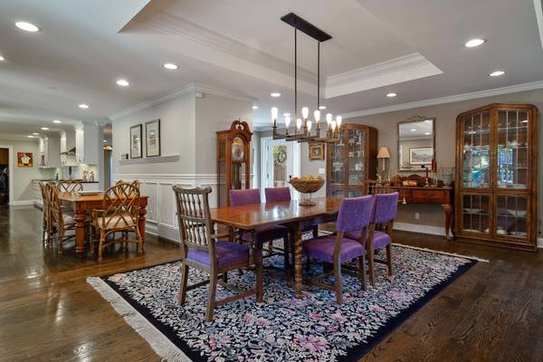 1971 Countryside DR, Libertyville, IL 60048